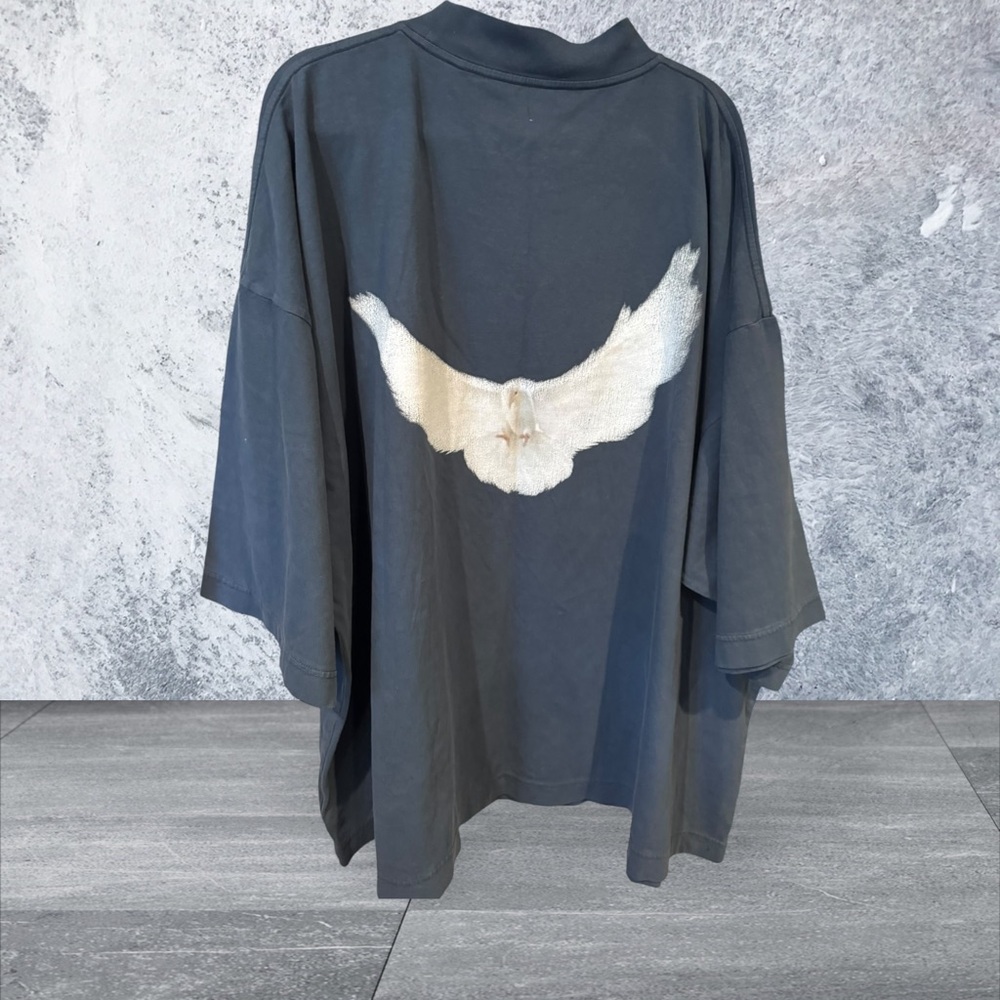 YEEZY GAP BALENCIAGA Short SKEEVE TEE with white bird on back